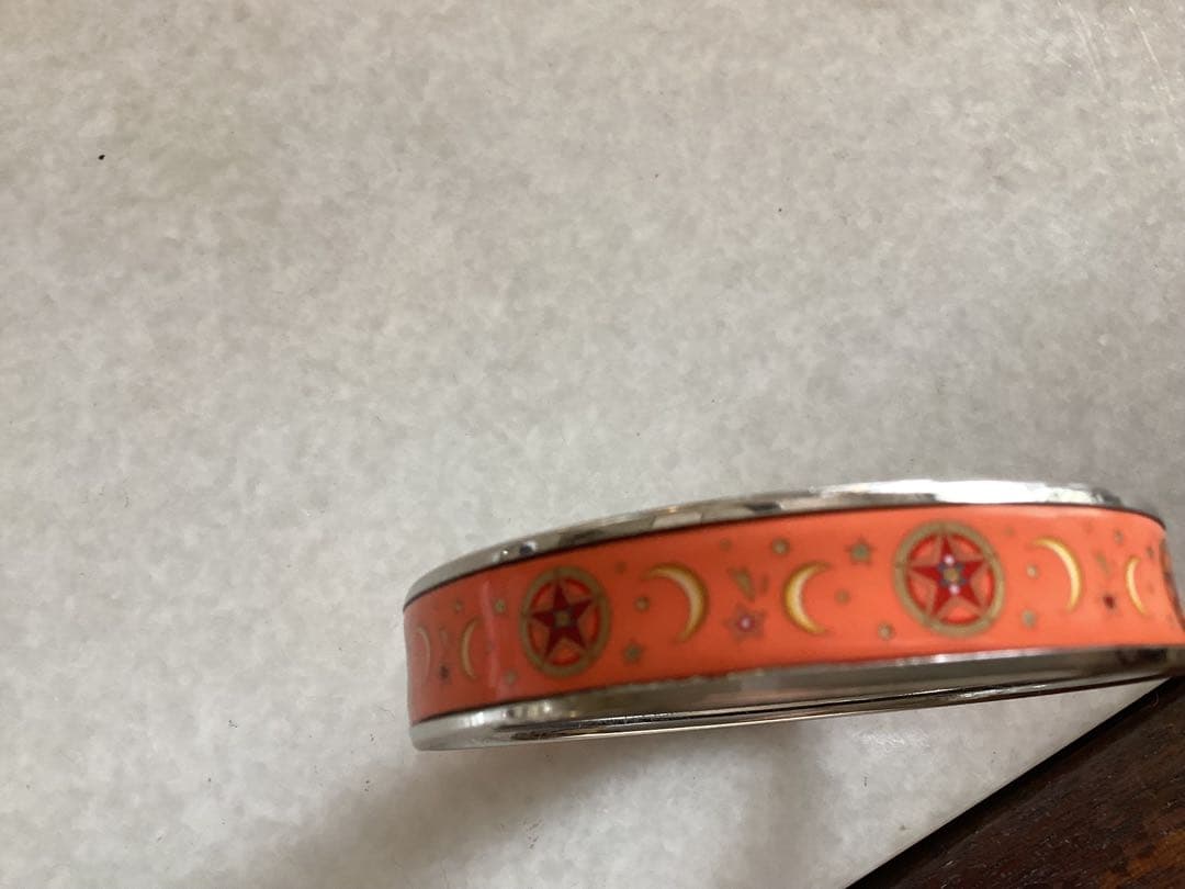 お値下げしました❣️ エルメス　バングル　新品同様　格安！