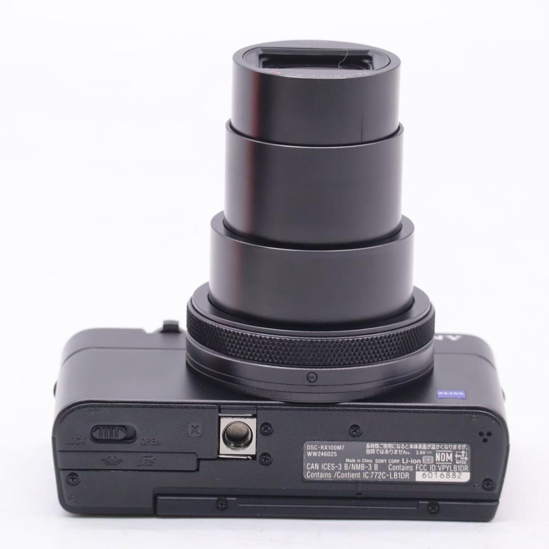 デジタルカメラ SONY Cyber-shot RX100VII