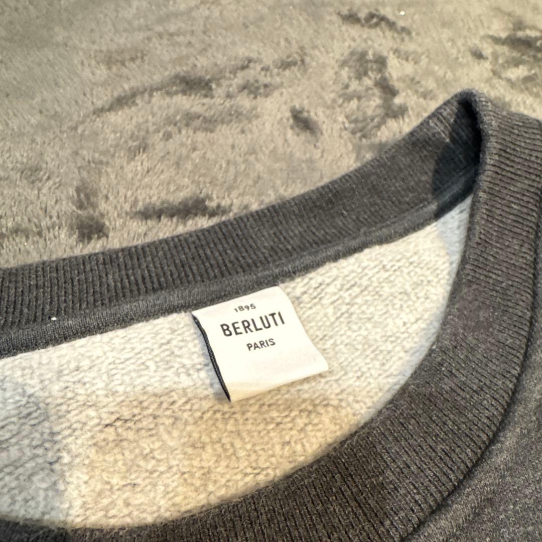 美品　ベルルッティ スクリット カリグラフィー 裏起毛 スウェット