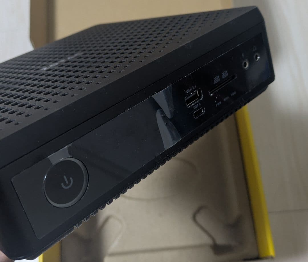 ZOTAC ZBOX EN374070C Eシリーズ ミニPC 価格交渉可能です