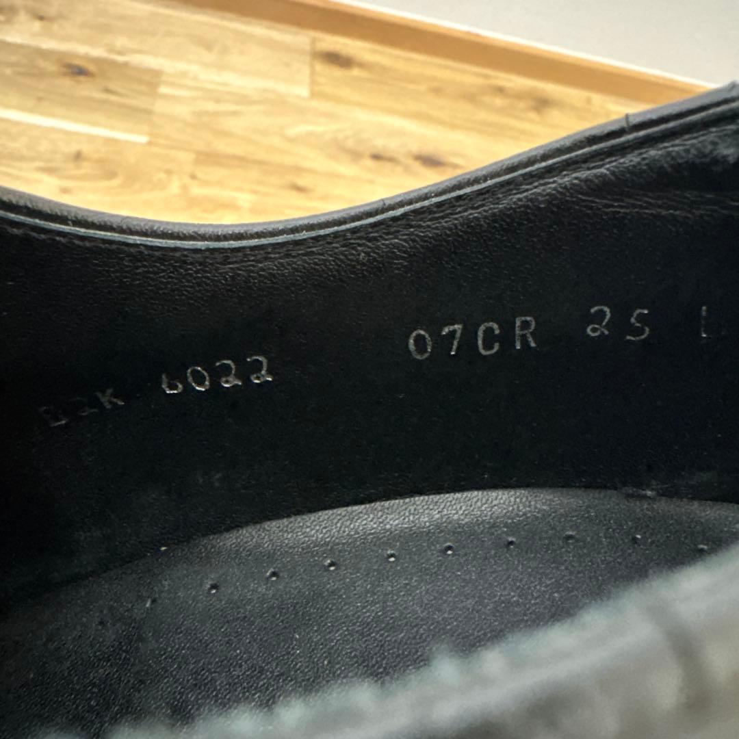 【美品】REGAL リーガル 革靴 パンチド キャップトゥ 黒 ビジネス 25