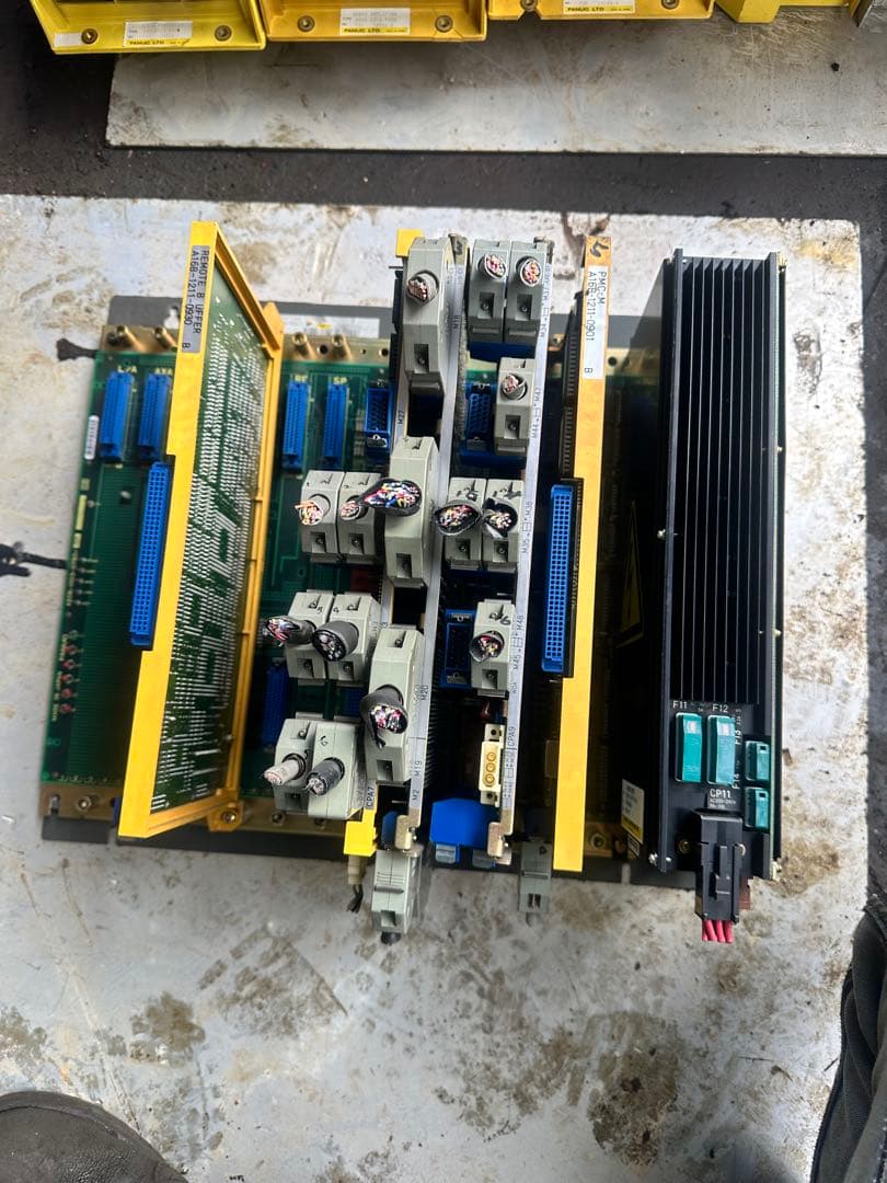 電源ユニット FANUC Series 0-MC A02B-0098-B502