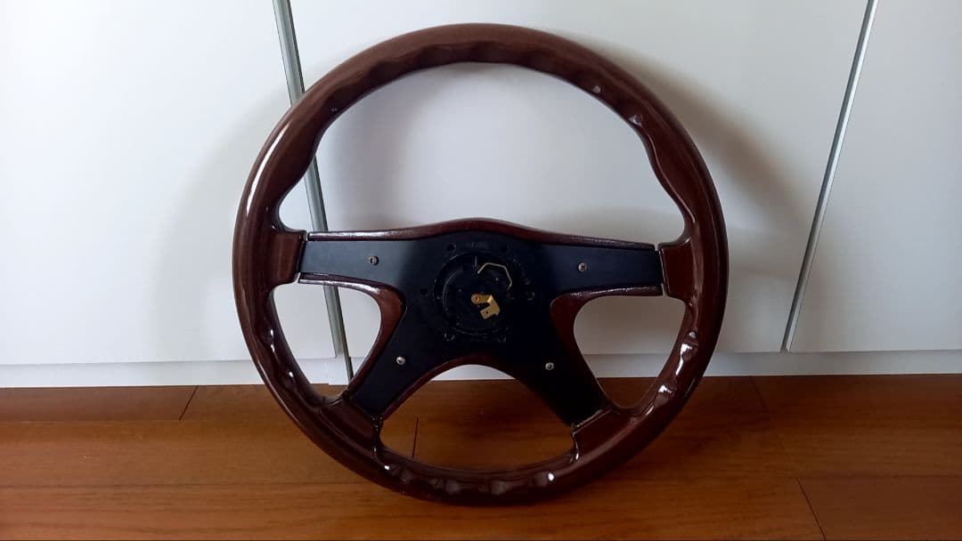 ナルディハンドル　 GARA4