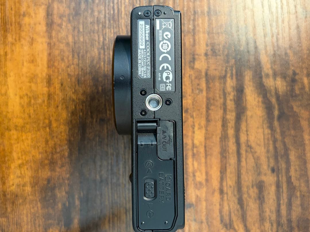 小*ビ様 【ジャンク品】Nikon COOLPIX P310 コンパクトデジタル