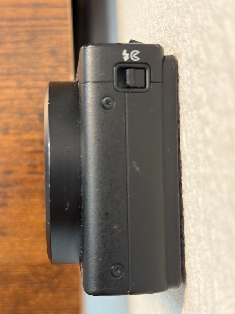 小*ビ様 【ジャンク品】Nikon COOLPIX P310 コンパクトデジタル