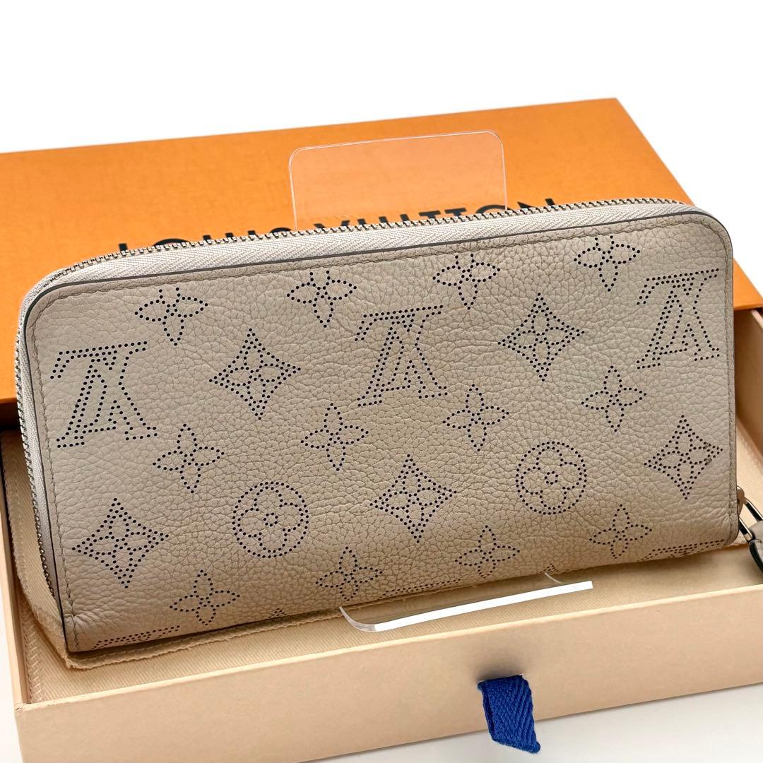 ルイヴィトン 長財布 モノグラム マヒナ ジッピーウォレット 新型 2442
