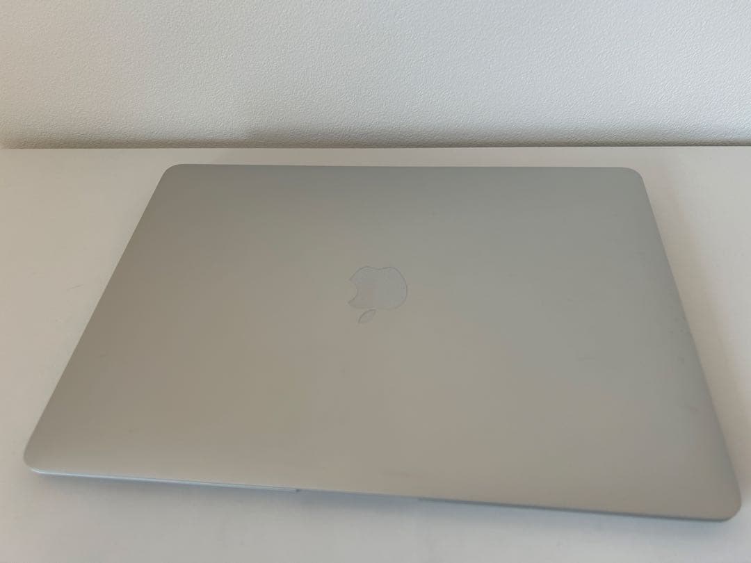 【美品】MacBook Air M1 2020 シルバー　8GB 256GB
