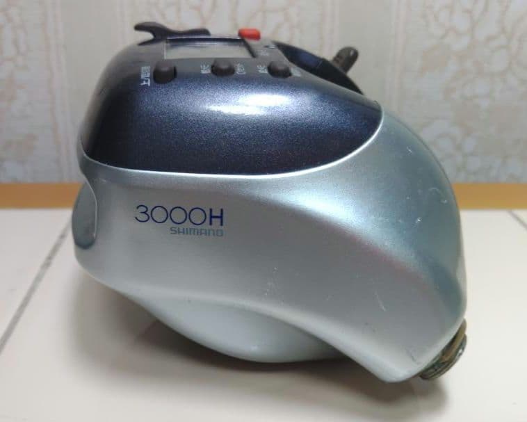 【初売り最終】シマノ 電動リール3000H(破損有) &1000EV ＋竿置き