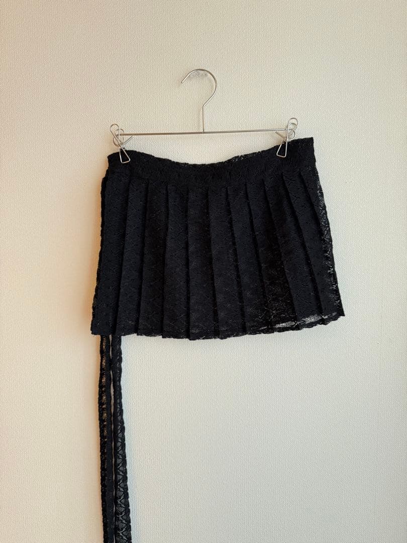 スカート theredthread G tech pleats skirt / BLACK