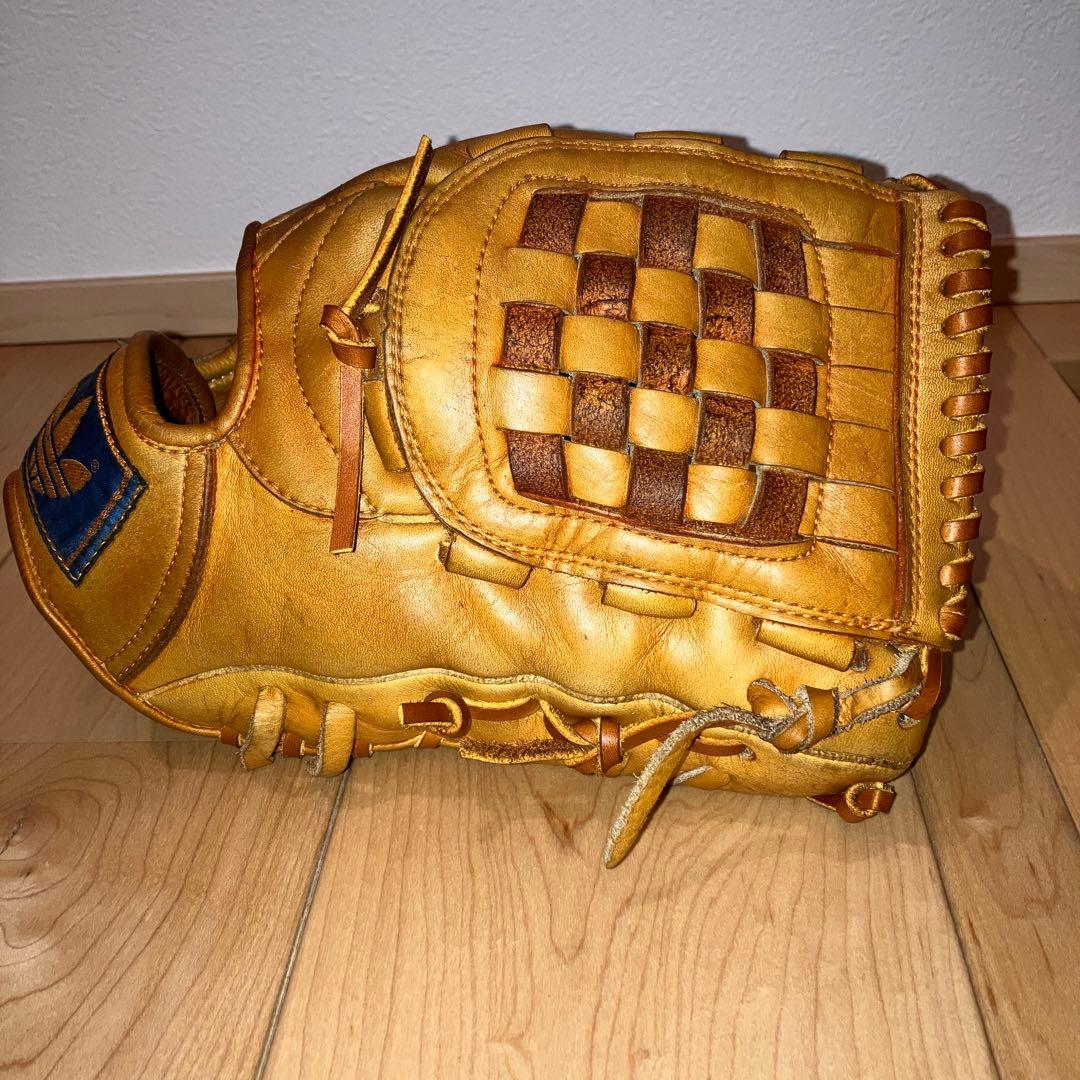 アディダス adidas ヴィンテージ 野球グローブ YN8100