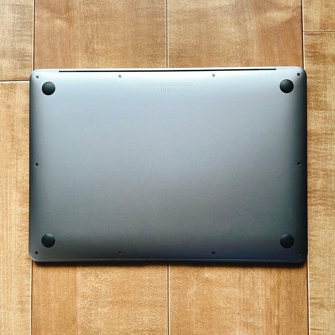 MacBook Air 2020 M1チップ 13インチ A2337