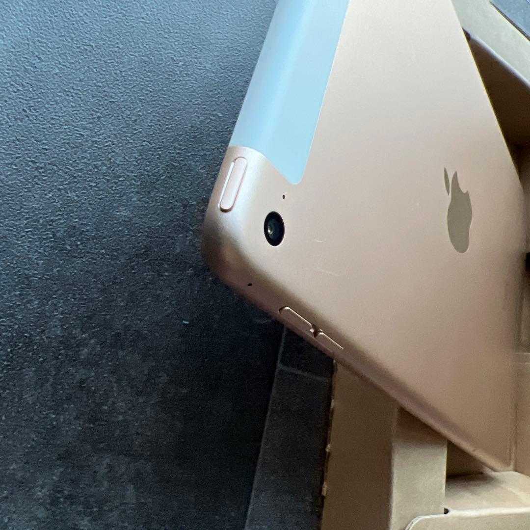 【超美品】 iPad mini 4 128 Wi-Fiセルラー バッテリー97%