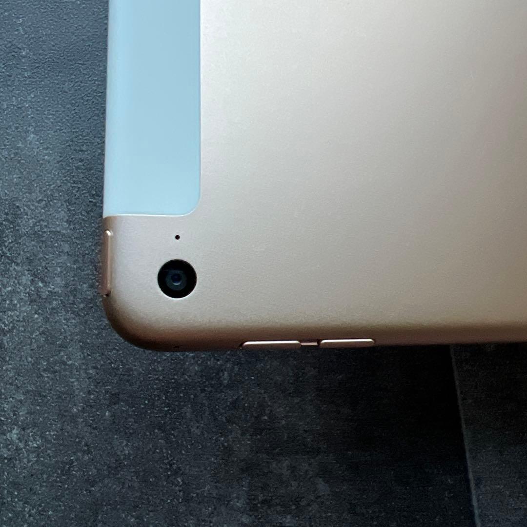 【超美品】 iPad mini 4 128 Wi-Fiセルラー バッテリー97%