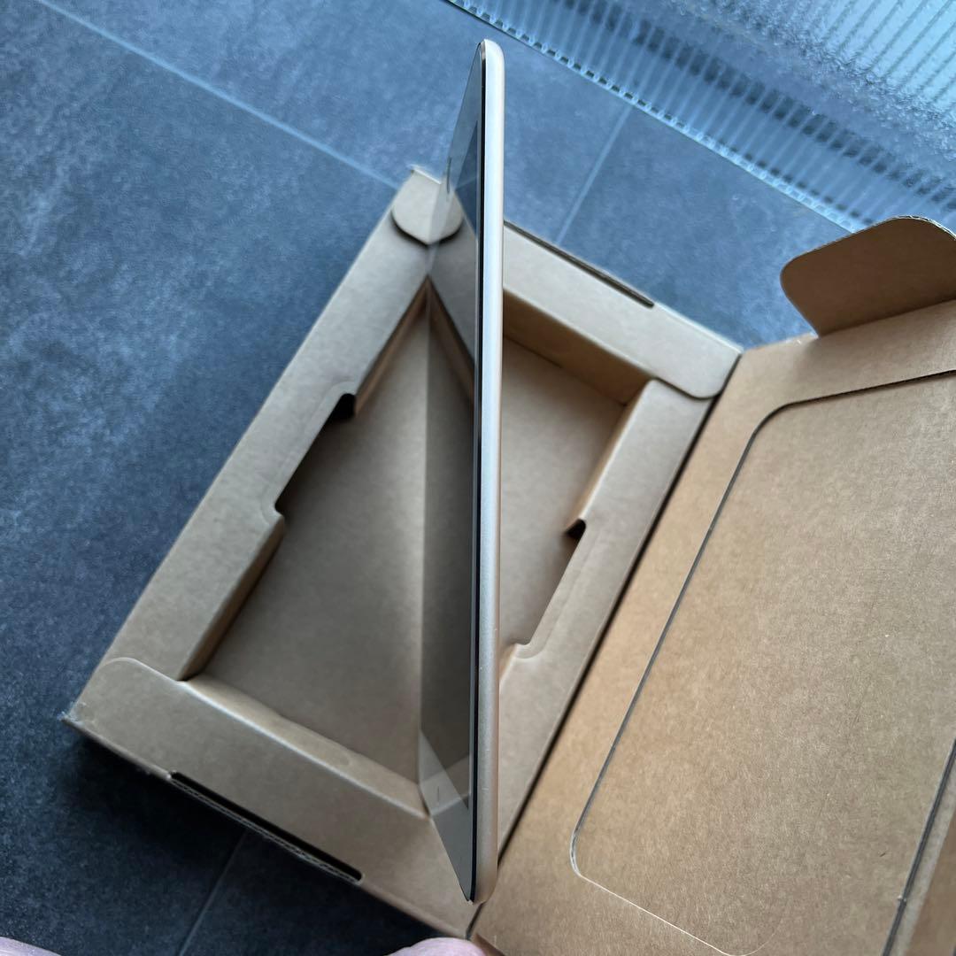 【超美品】 iPad mini 4 128 Wi-Fiセルラー バッテリー97%