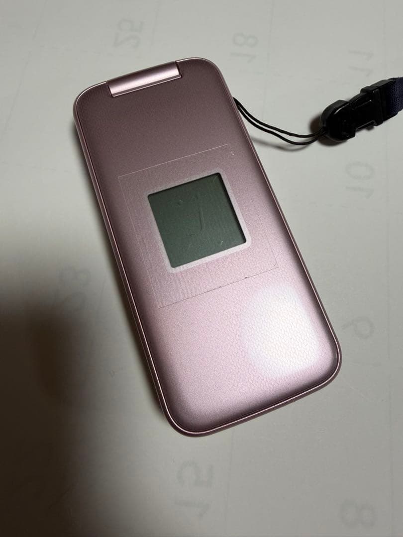 docomo F-01M 中古品　らくらくフォン