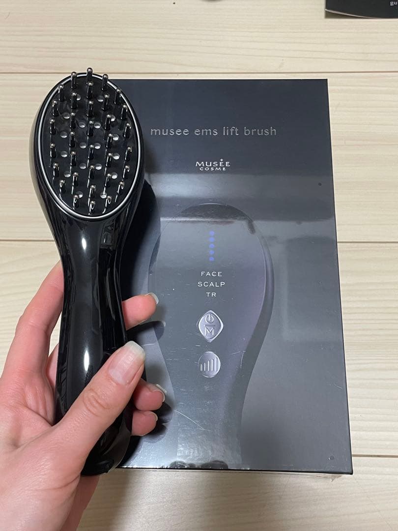新品Musee ems lift brush ブラック