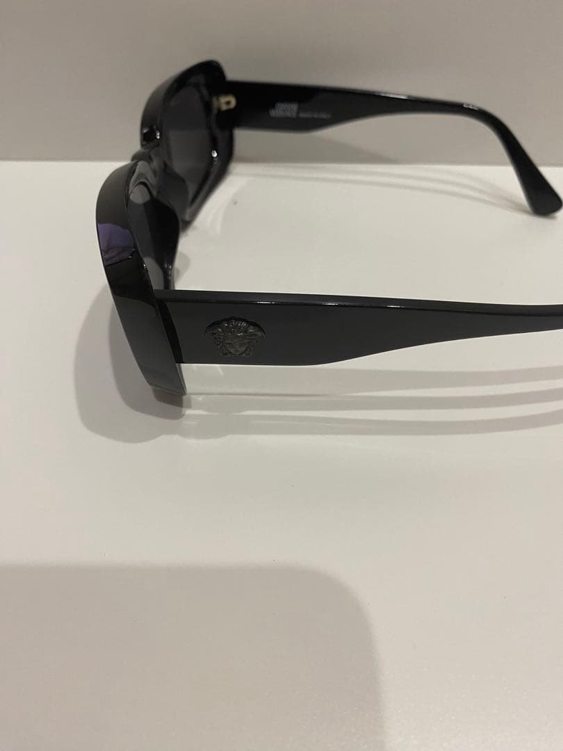 ヴェルサーチ　サングラス