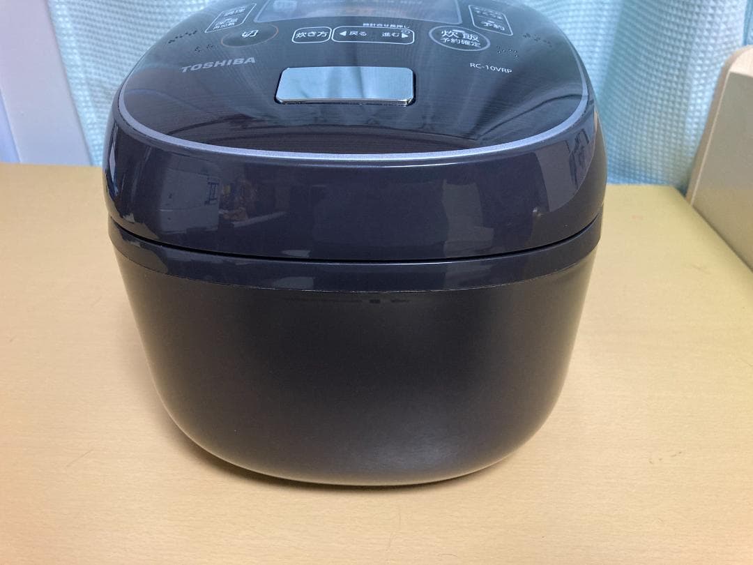 ★★TOSHIBA RC-10VRP 炊飯器 IH 5.5合 2020年製