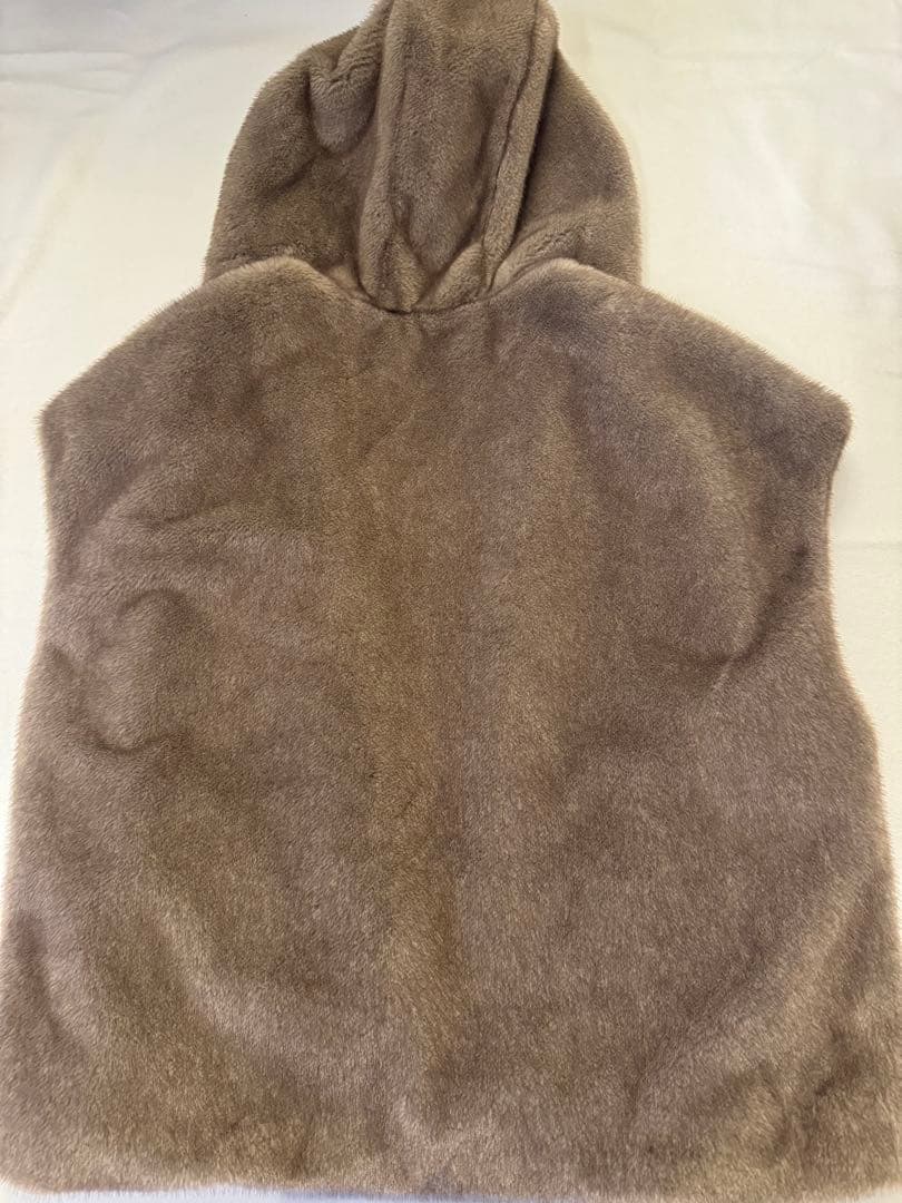 allureville フード付きベストサイズ2 新品、現行販売品タークブラウン