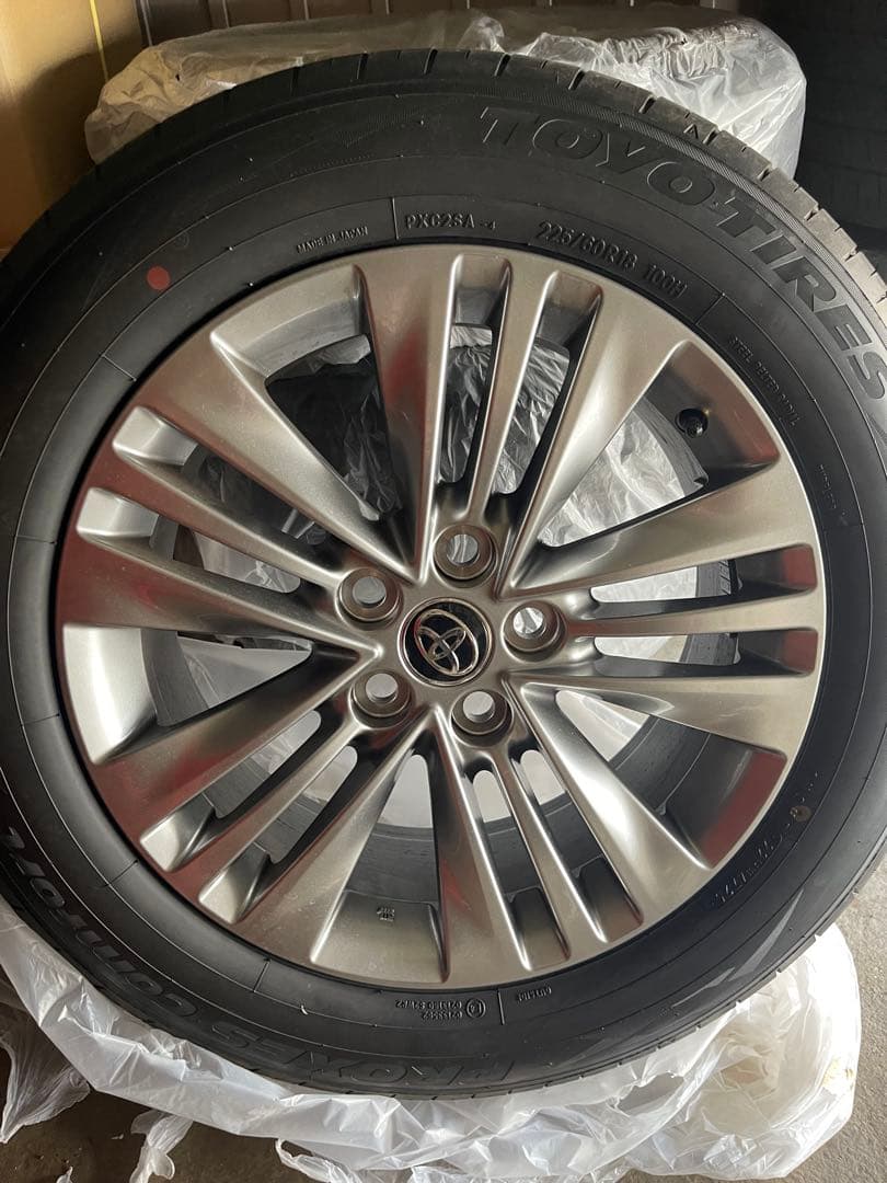 40系アルファード純正18インチ新車外しタイヤホイールベルファイア