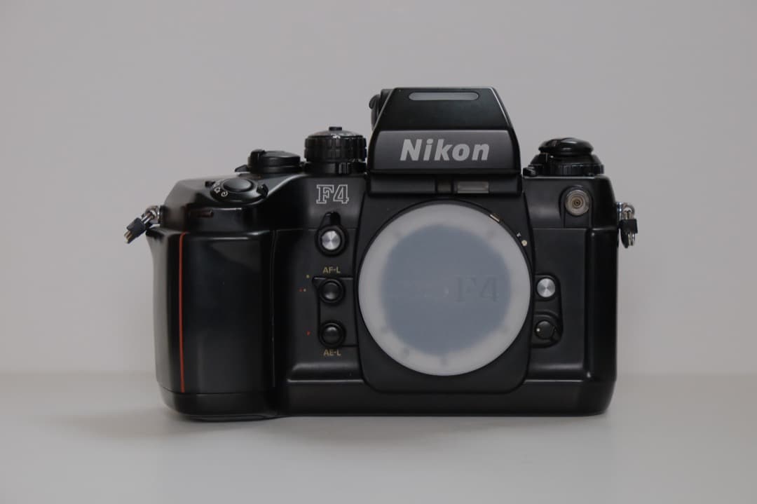 美品 Nikon F4 動作確認済み フィルム一眼レフカメラ