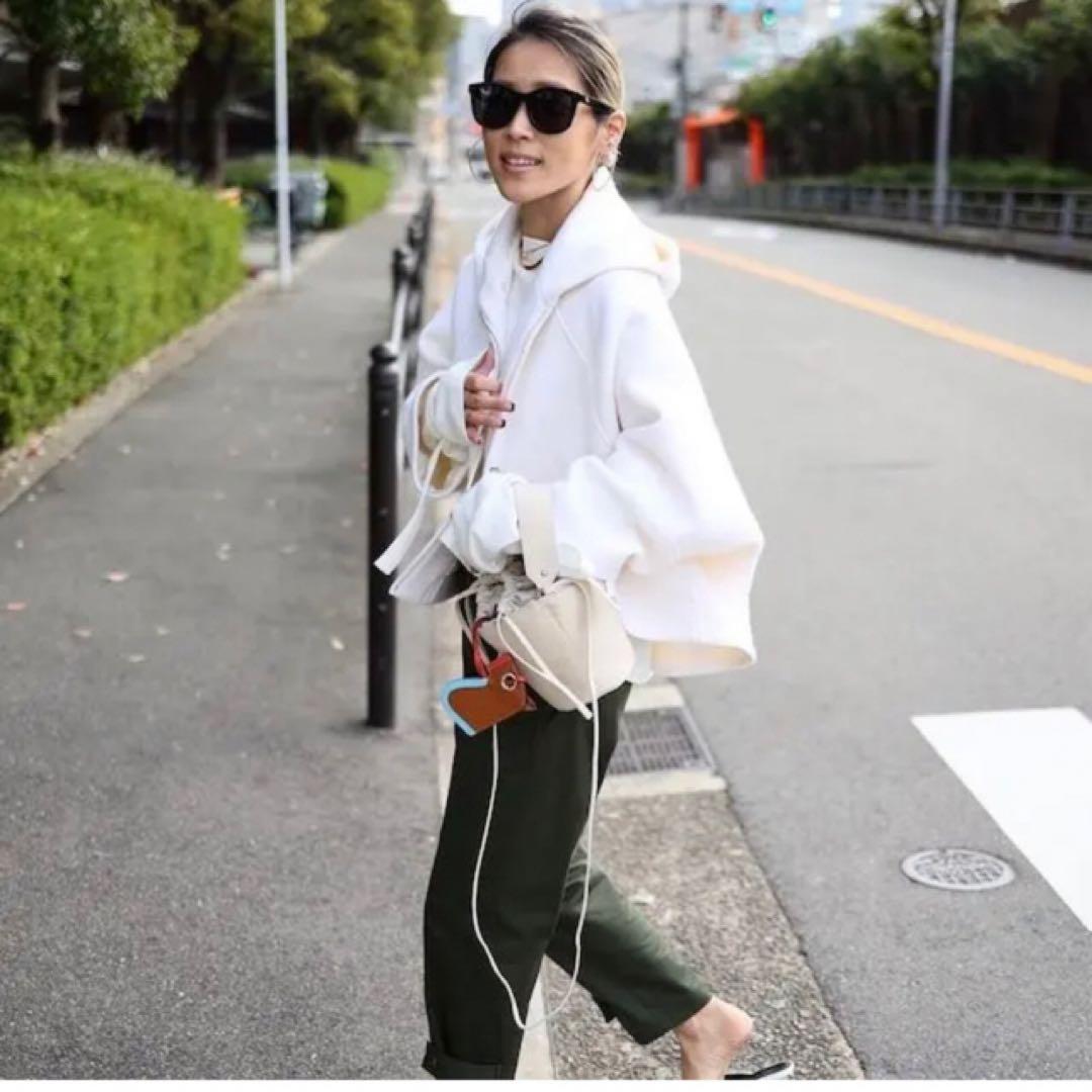 美品 ジプソフィア Gypsohila ショートコート