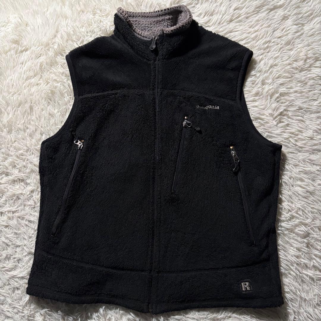 【希少】patagonia パタゴニア　R4 ベスト　ブラック　黒　USA製
