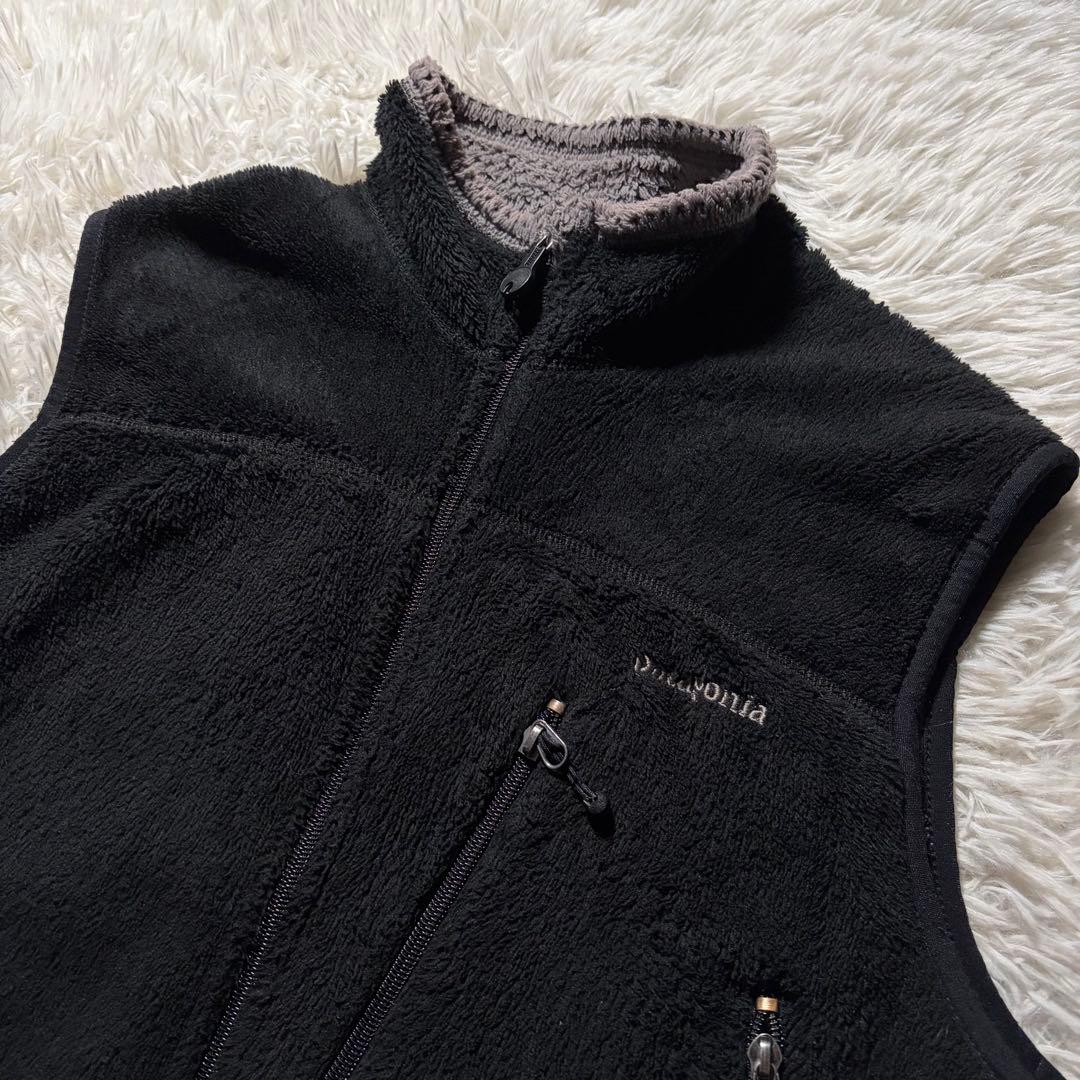 【希少】patagonia パタゴニア　R4 ベスト　ブラック　黒　USA製
