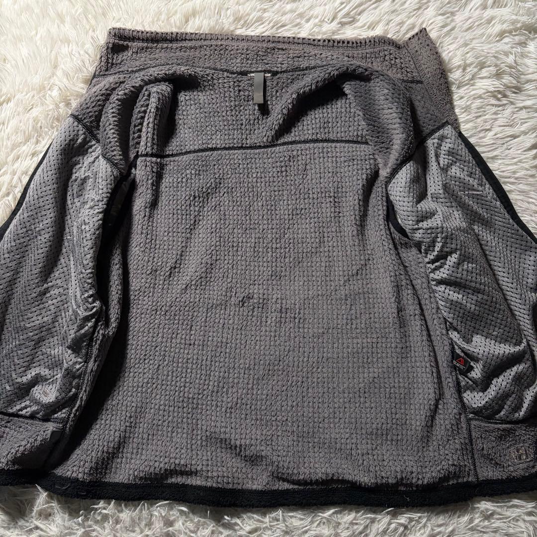 【希少】patagonia パタゴニア　R4 ベスト　ブラック　黒　USA製