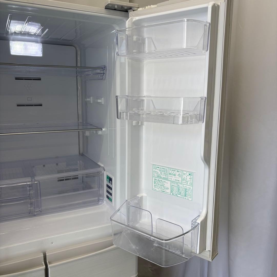 789　シャープ　冷蔵庫　設置無料　400-500L　観音開き　白　綺麗　安い‼️