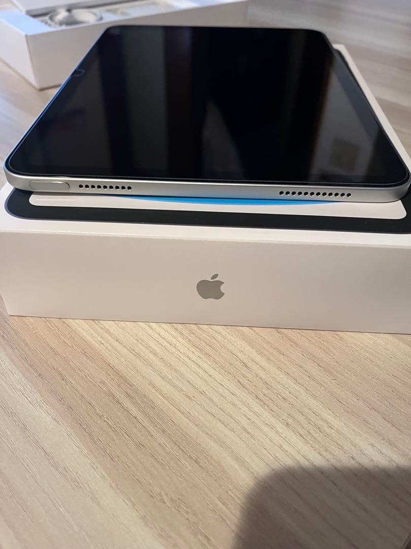 Apple iPad シルバー 本体128GB AppleCareあり