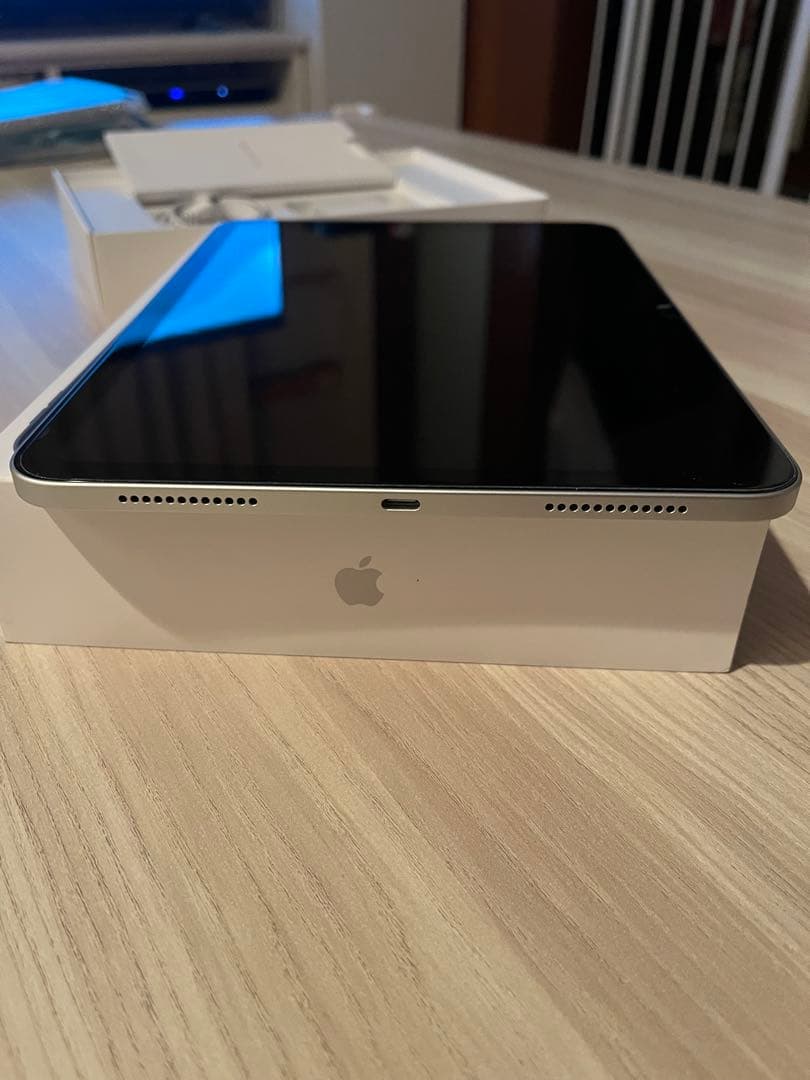 Apple iPad シルバー 本体128GB AppleCareあり