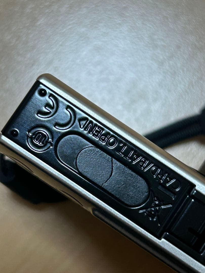 Canon IXY CASIO EXLIM デジカメ2点