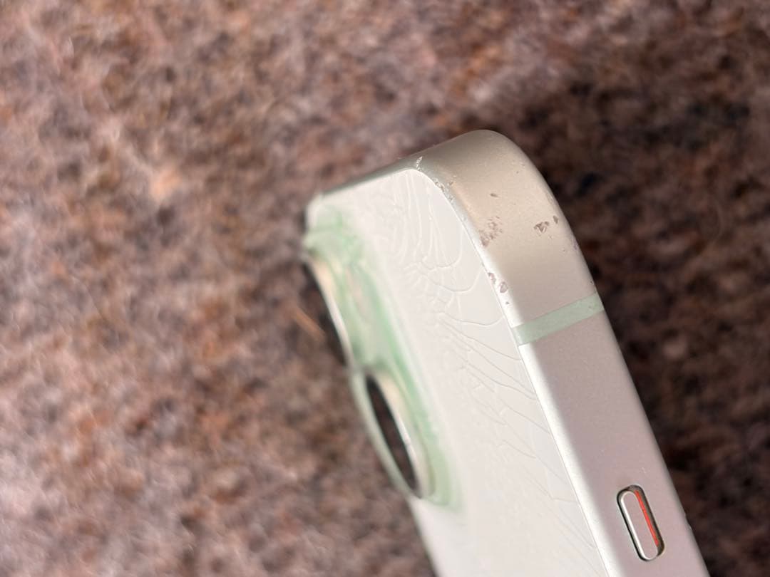 【画面割れのため破格】iPhone 15 256GB simフリー　動作確認済み