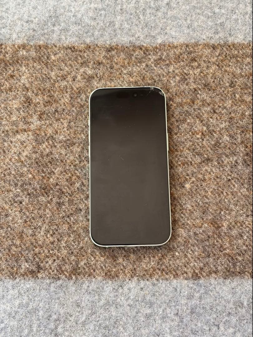 【画面割れのため破格】iPhone 15 256GB simフリー　動作確認済み