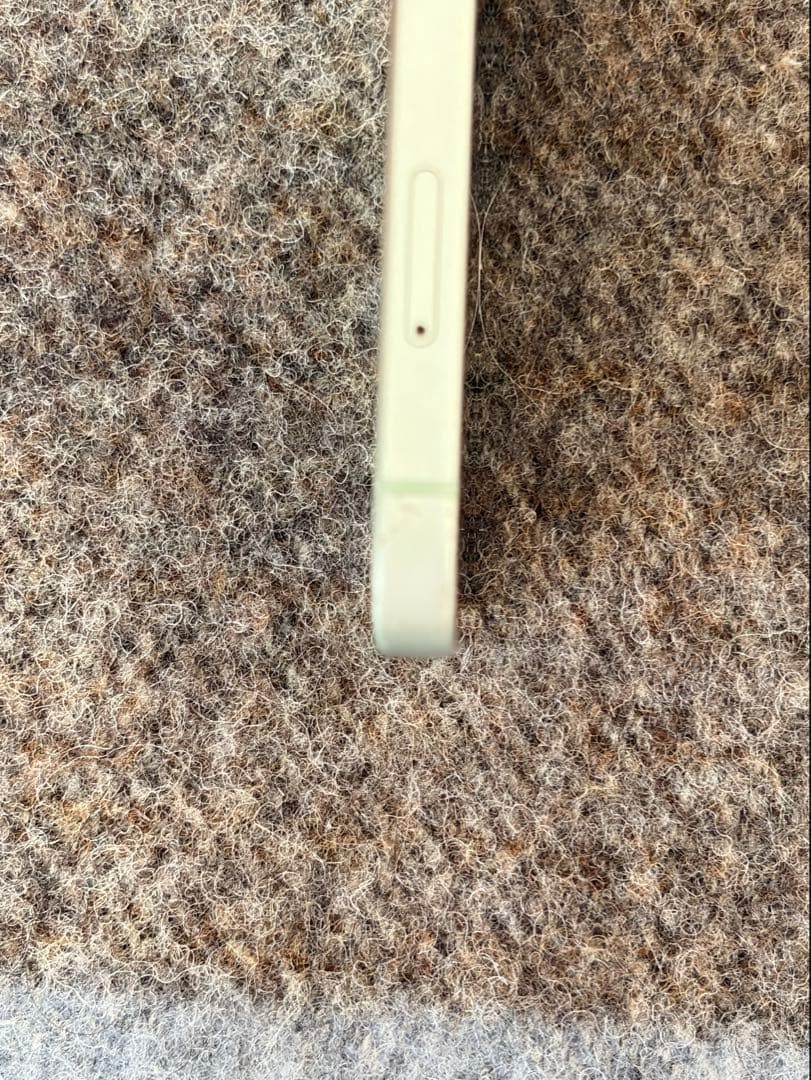 【画面割れのため破格】iPhone 15 256GB simフリー　動作確認済み