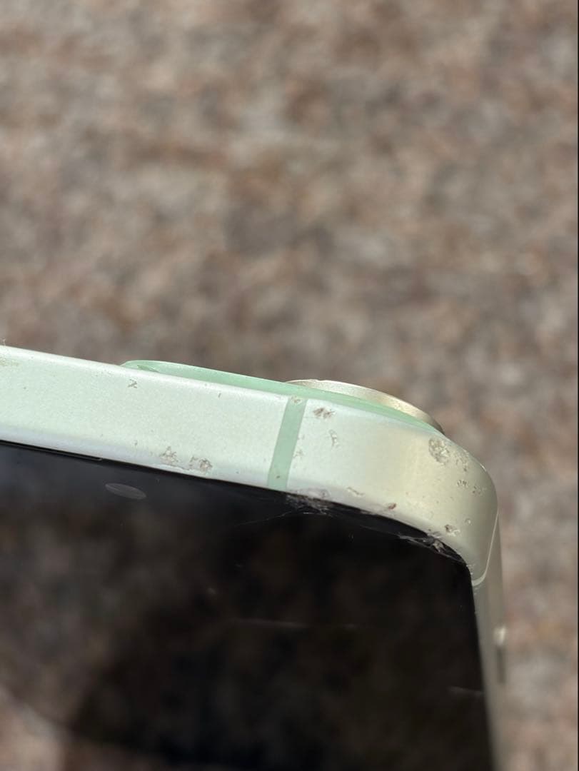 【画面割れのため破格】iPhone 15 256GB simフリー　動作確認済み