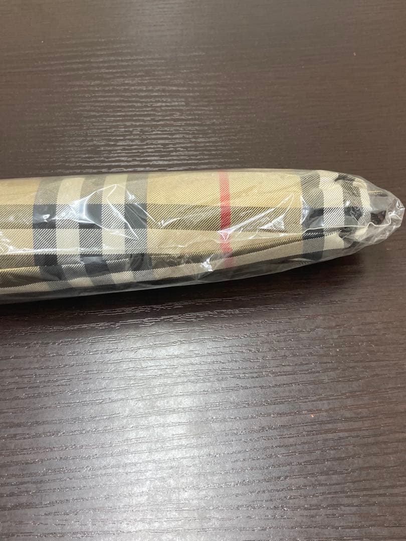 未使用品　バーバリー折りたたみ傘　BURBERRY
