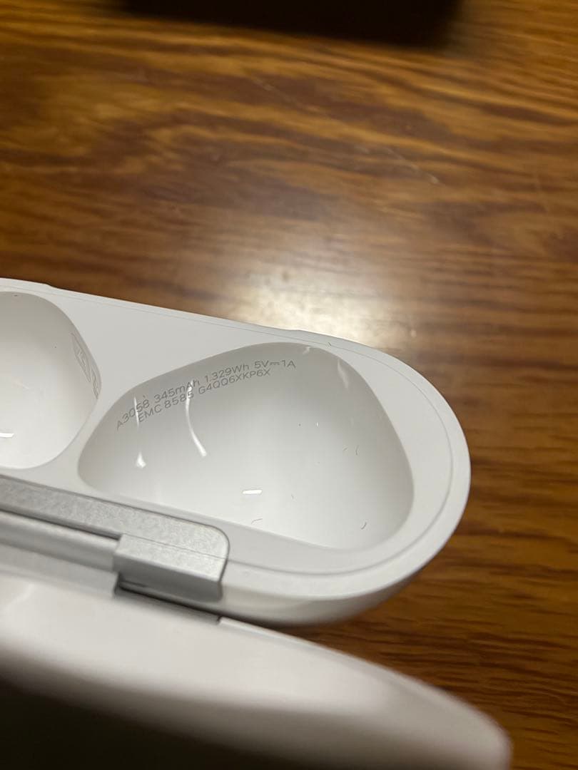 Airpods4 ほぼ未使用(ノイズキャンセリング非搭載)