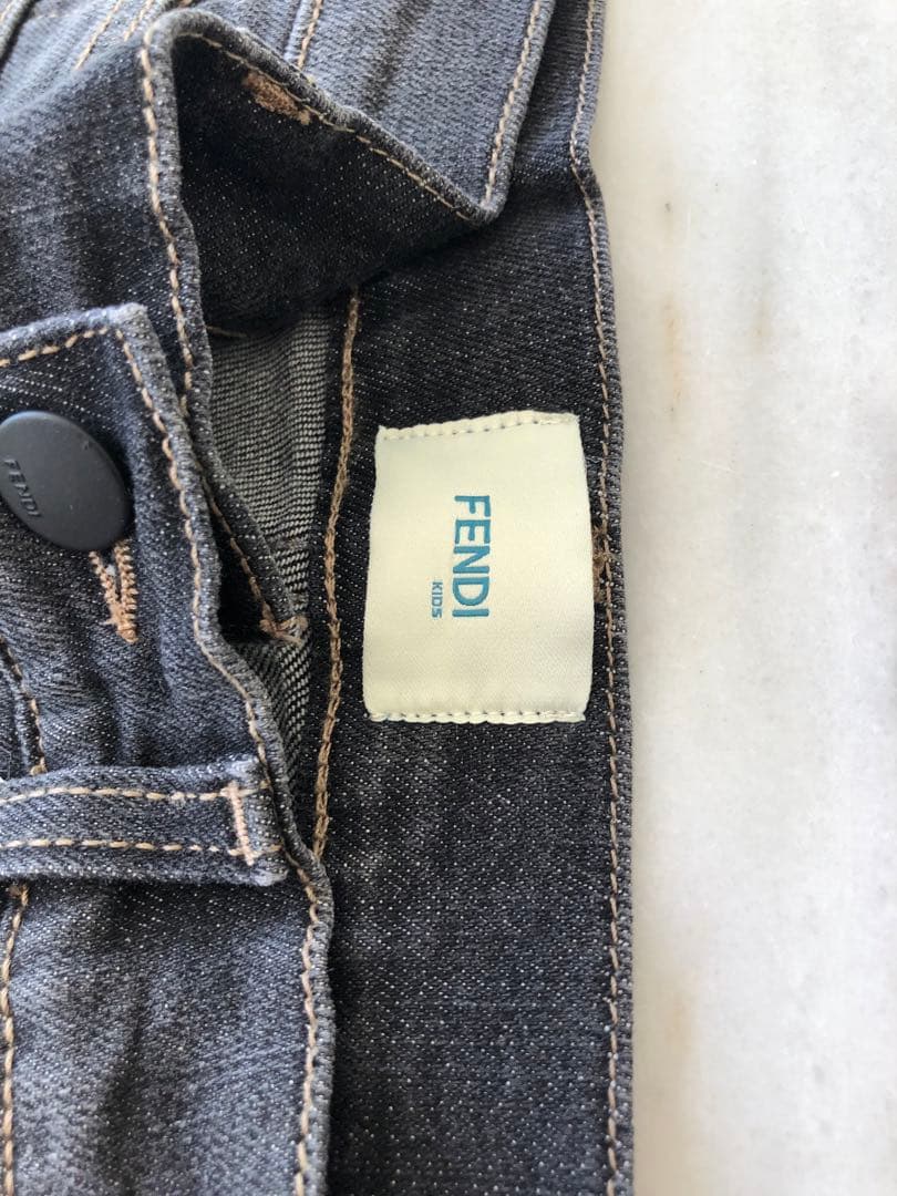 Fendi ロゴテープ付き長ズボン