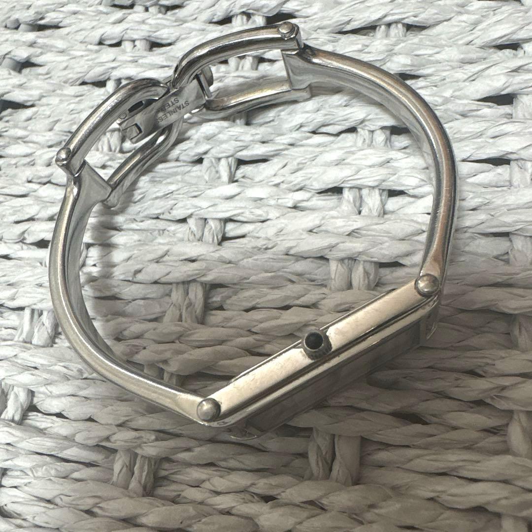 稼働　GUCCI 1500 L 腕時計　ダイヤモンド　シェル文字盤