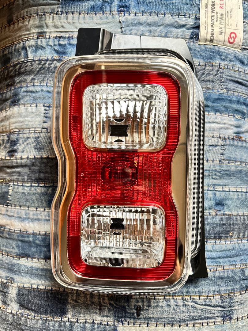 ハスラーMR52S テールランプ 赤/クリア 2個セット