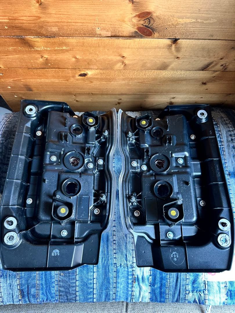 ハスラーMR52S テールランプ 赤/クリア 2個セット