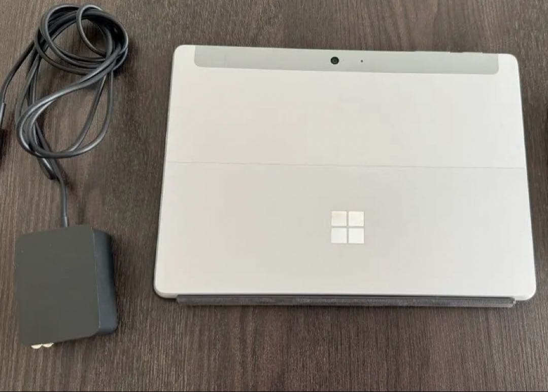 Microsoft 初代 Surface go LTEモデル
