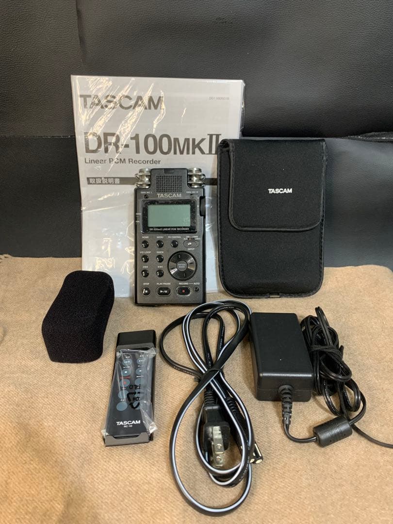 TASCAM DR-100MK2 Linear PCM Recorder ②