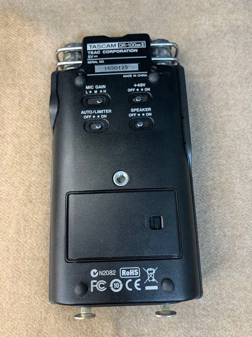 TASCAM DR-100MK2 Linear PCM Recorder ②