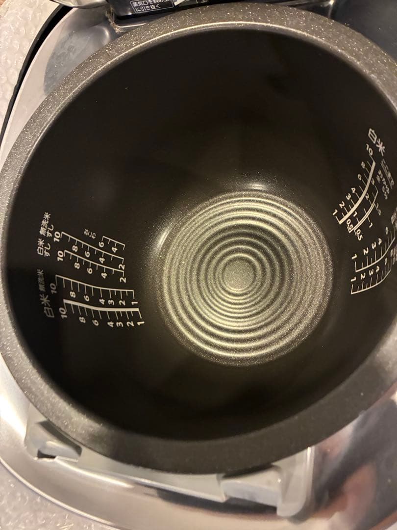 TOSHIBA IH炊飯器 RC-18VSV 1升炊き　即発送