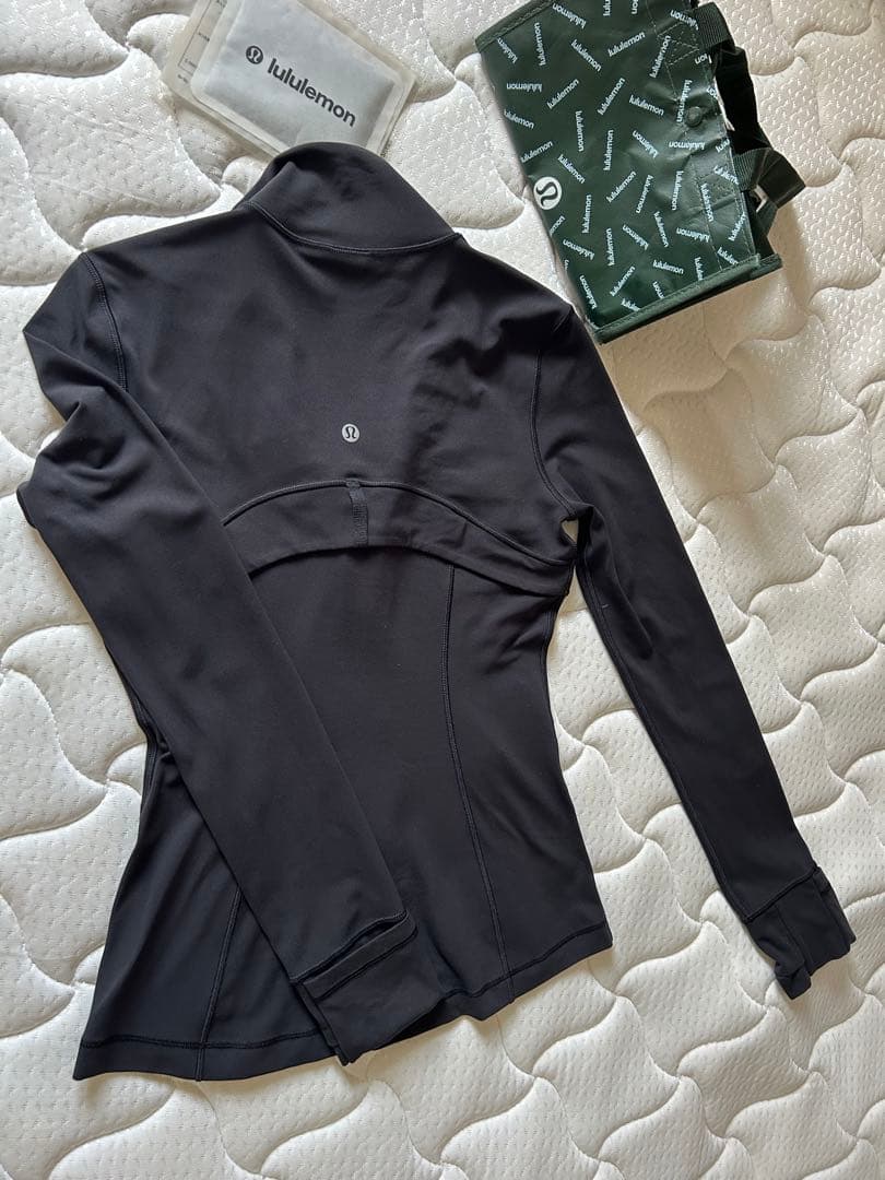 ルルレモン ディファイン ジャケット ボーン サイズ4