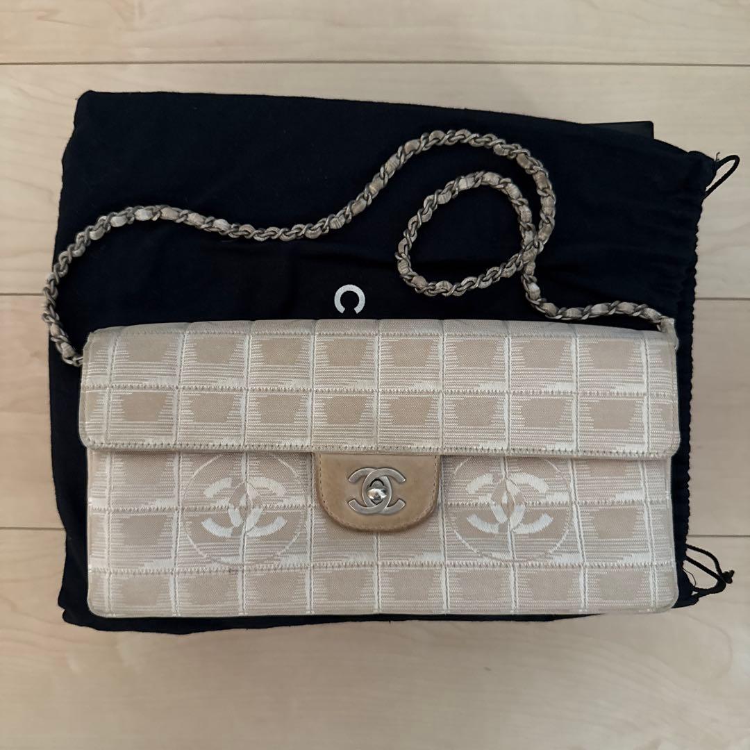1月お値下げしてます！CHANELニュートラベルラインチェーンバッグ