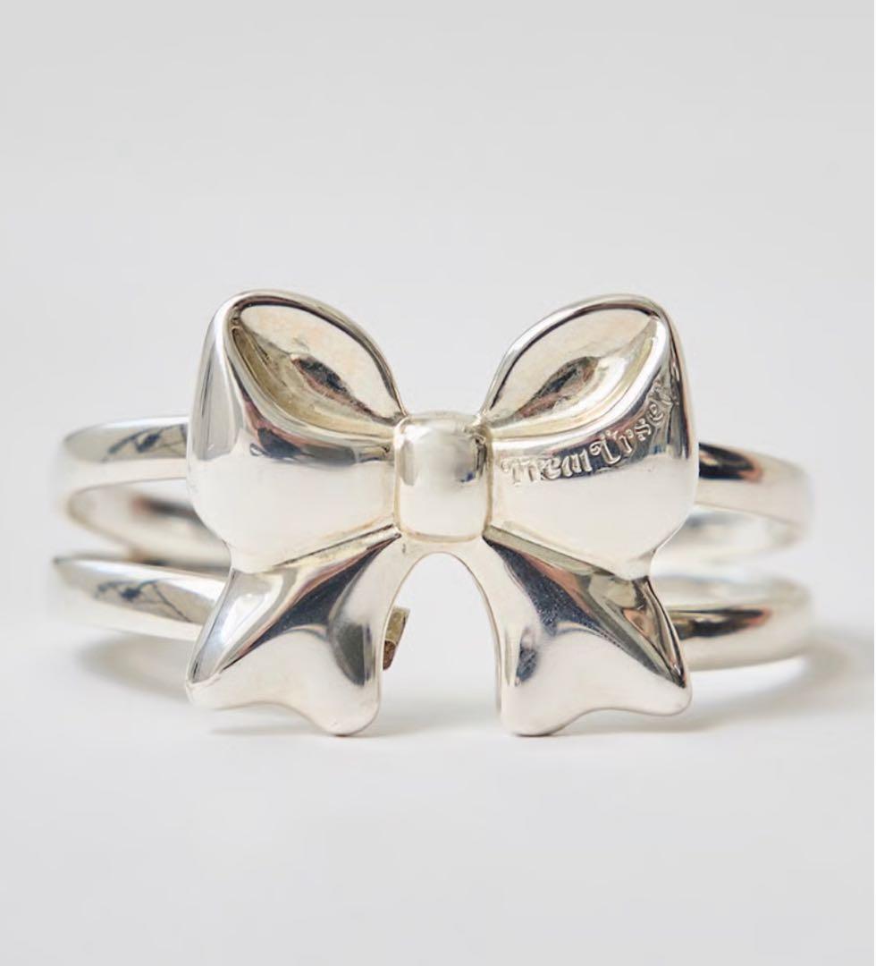 Treat Ürself ribbon bangle